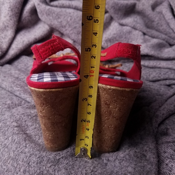 Red Wedge Sling Back Heels size 8.5 - Picture 4 of 8